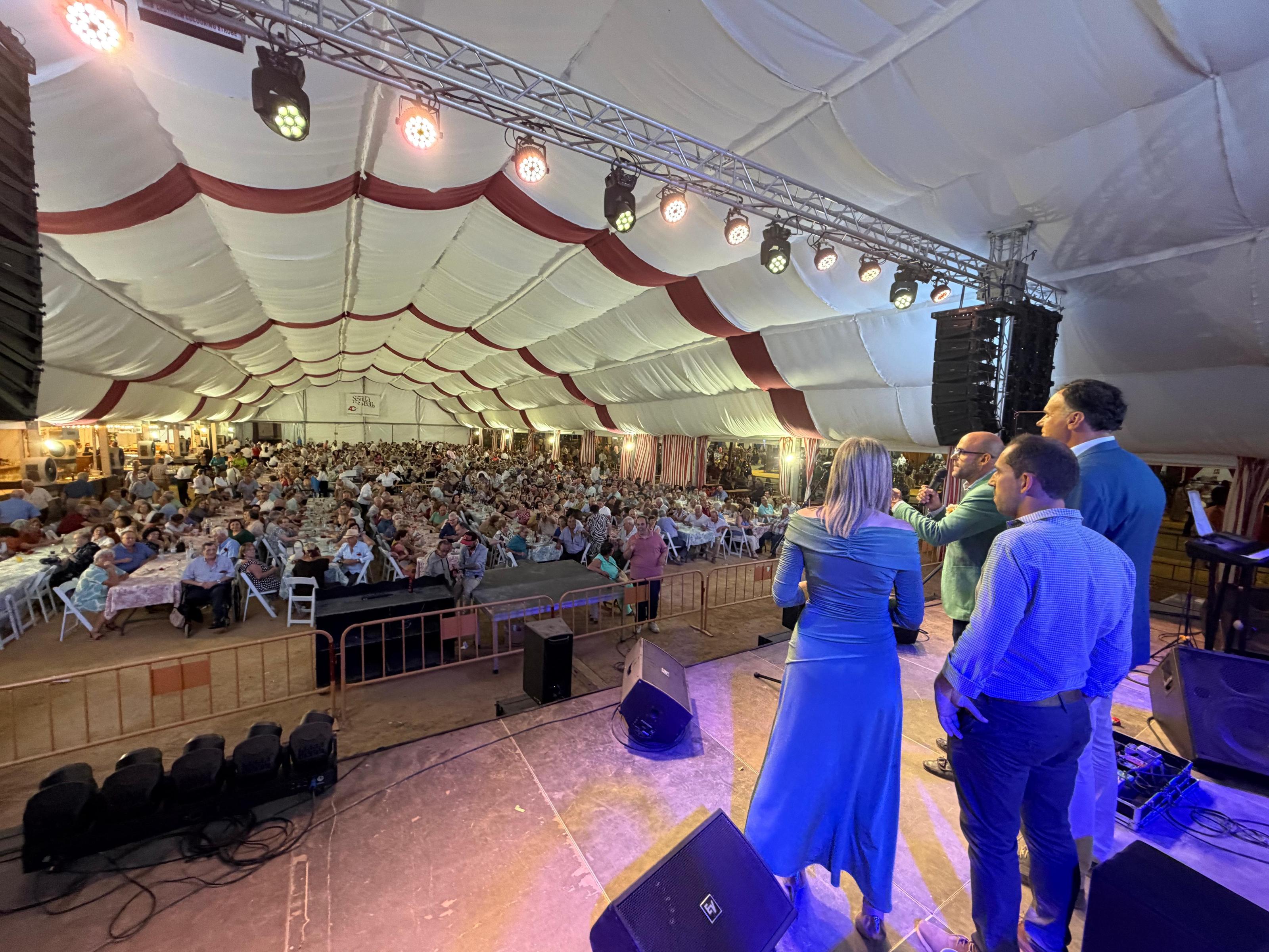 Celebrada con éxito la tradicional Cena de las Personas Mayores