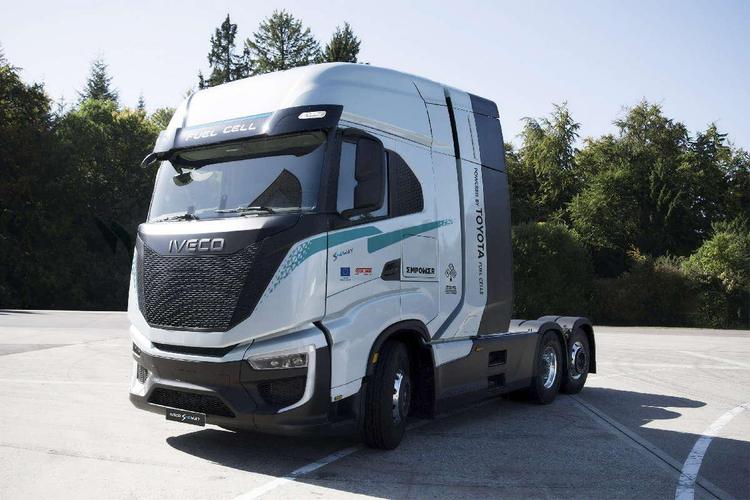 Toyota e IVECO unen fuerzas para el transporte pesado de hidrógeno