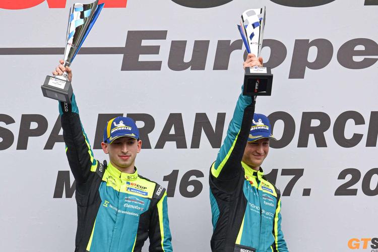 Luvisi y Delli Guanti ganan la Race 2 en Spa-Francorchamps