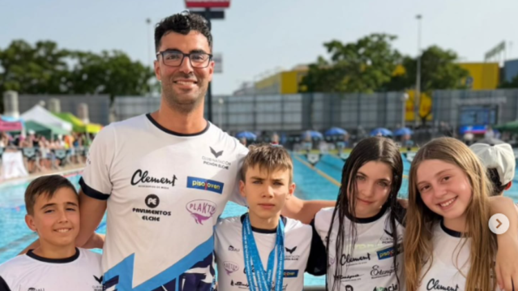 Alejandro Pina, del Club Natación Tiro de Pichón, doble campeón autonómico alevín con mínima para el Campeonato de España