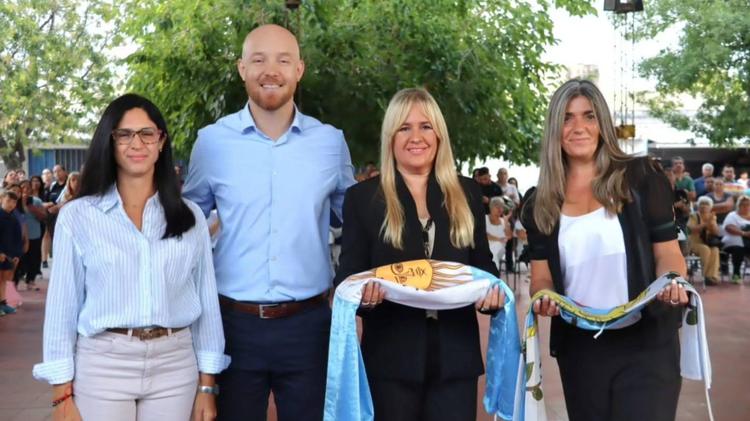 Comienzo del Ciclo Lectivo en Luján: Allasino acompañó el inicio escolar en la Esc. Perito Moreno