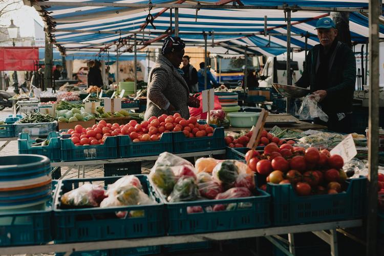 Marchés de Lille : Top 5 des Plus Beaux Marchés à Découvrir en 2026