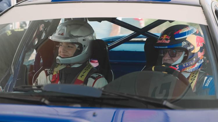 Carlos Sainz, mentor de lujo de la nueva promesa de Hyundai, Óscar Fuertes Jr.
