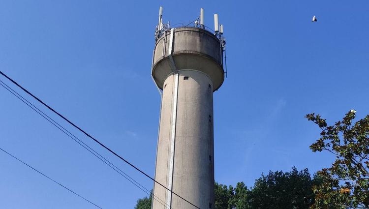 Maintenance sur le château d'eau
