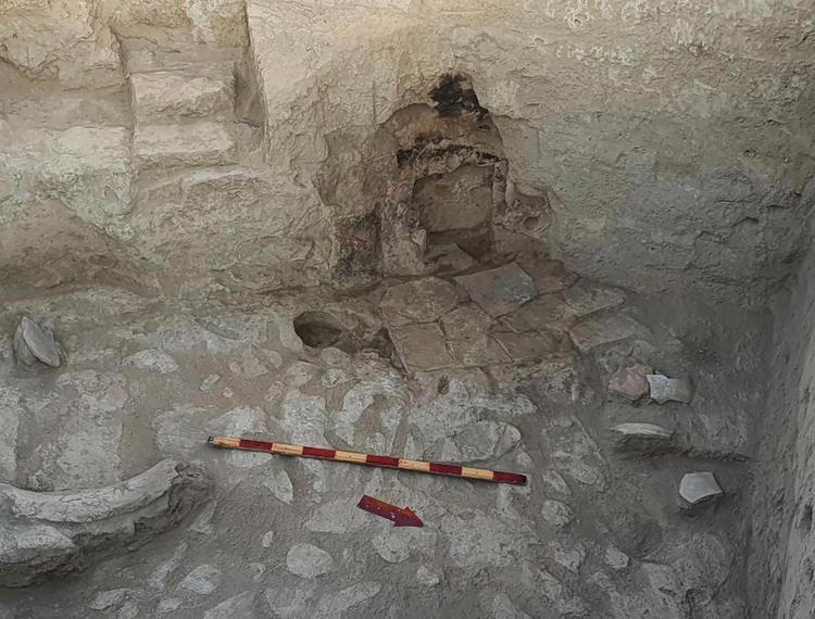Ancient altar and decorated ossuary discovered at Odirmon archaeological site