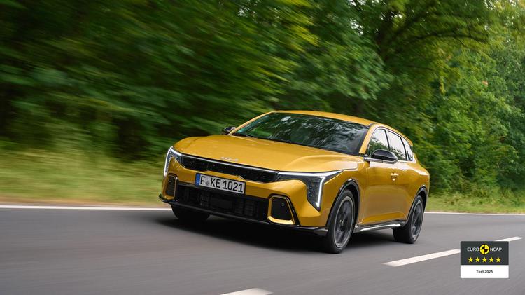 EL KIA K4 CON EL PAQUETE DE SEGURIDAD LOGRA LA MÁXIMA CALIFICACIÓN DE EURO NCAP
