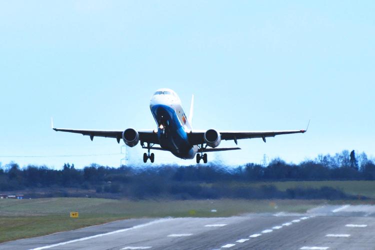 Chi decide negli aeroporti canari? Il 29 ottobre il tavolo tra Canarie e Stato