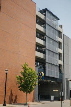 Hotel parking