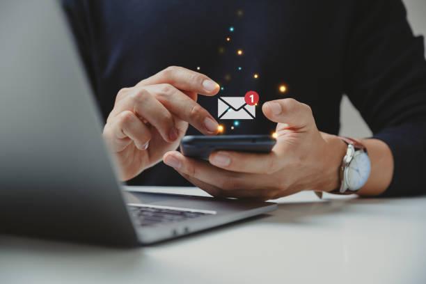 Hyperconnexion au travail : comment les emails peuvent épuiser managers et salariés