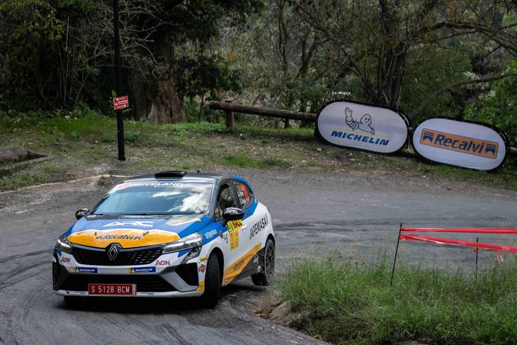 José Javier Pérez se despide con victoria del Clio Trophy Spain Asfalto