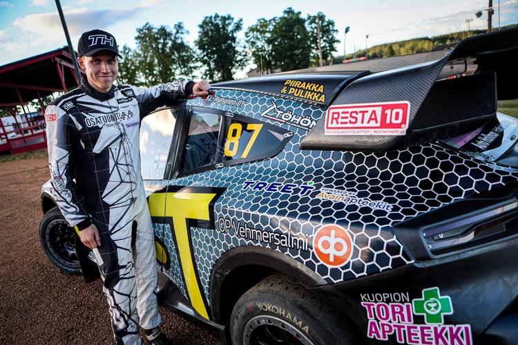 Tommi Hallman prend l'avantage, mais la pluie relance totalement le week-end à Crandon