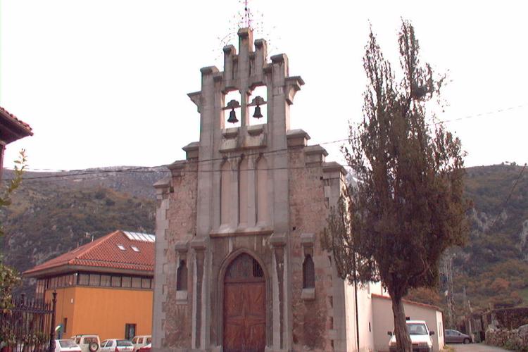 Iglesia de San Vicente o de Olalies de Proaza
