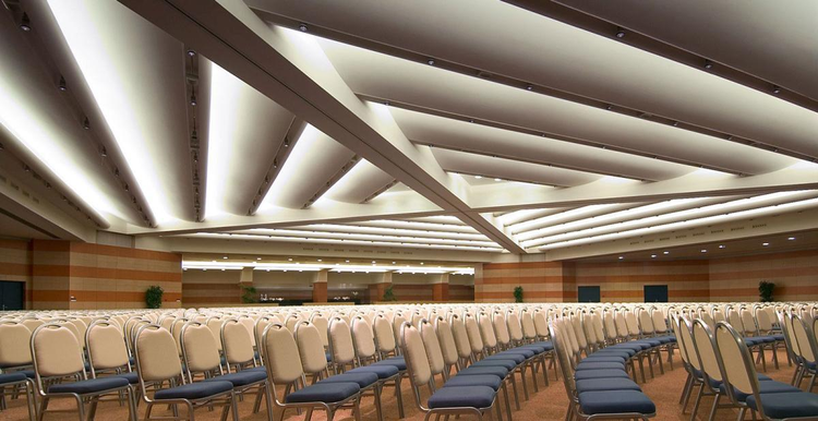 [EN] There is no larger and more efficient congress center in all of Rome than that of Ergife