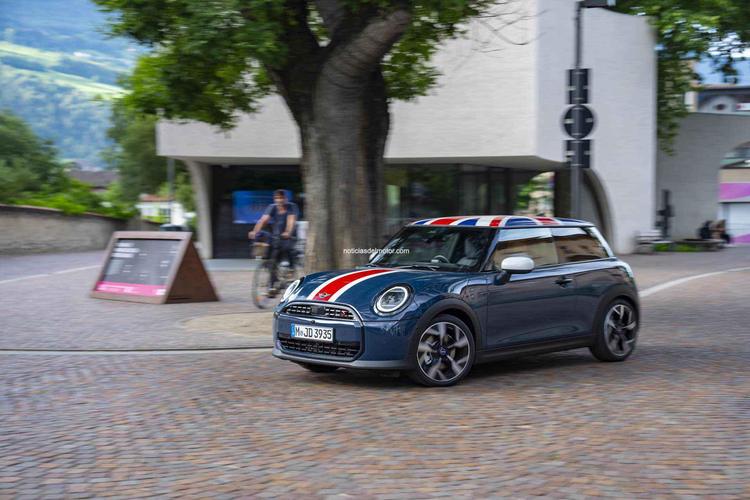 EL MINI COOPER OXFORD EDITION: UN HOMENAJE A LA CUNA DE LA MARCA