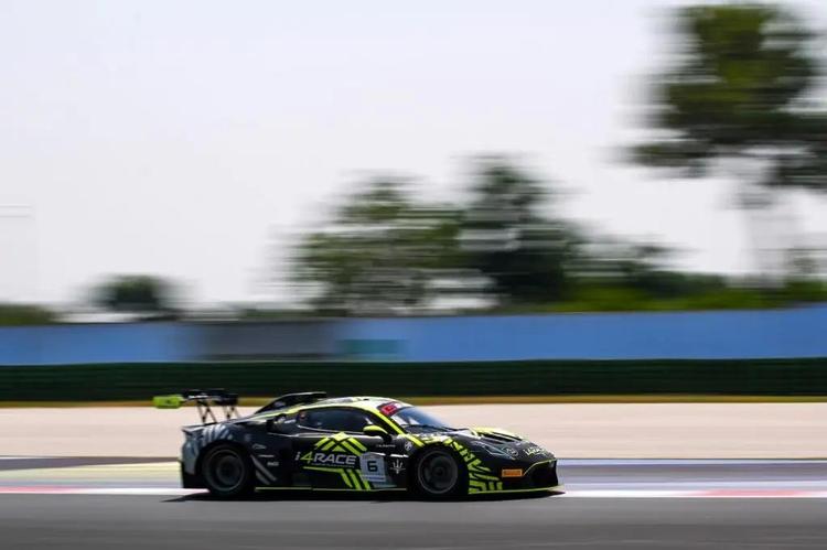 Potty y Härtling, poles en Misano: Maserati y Mercedes-AMG lideran la parrilla del GT2 Europe