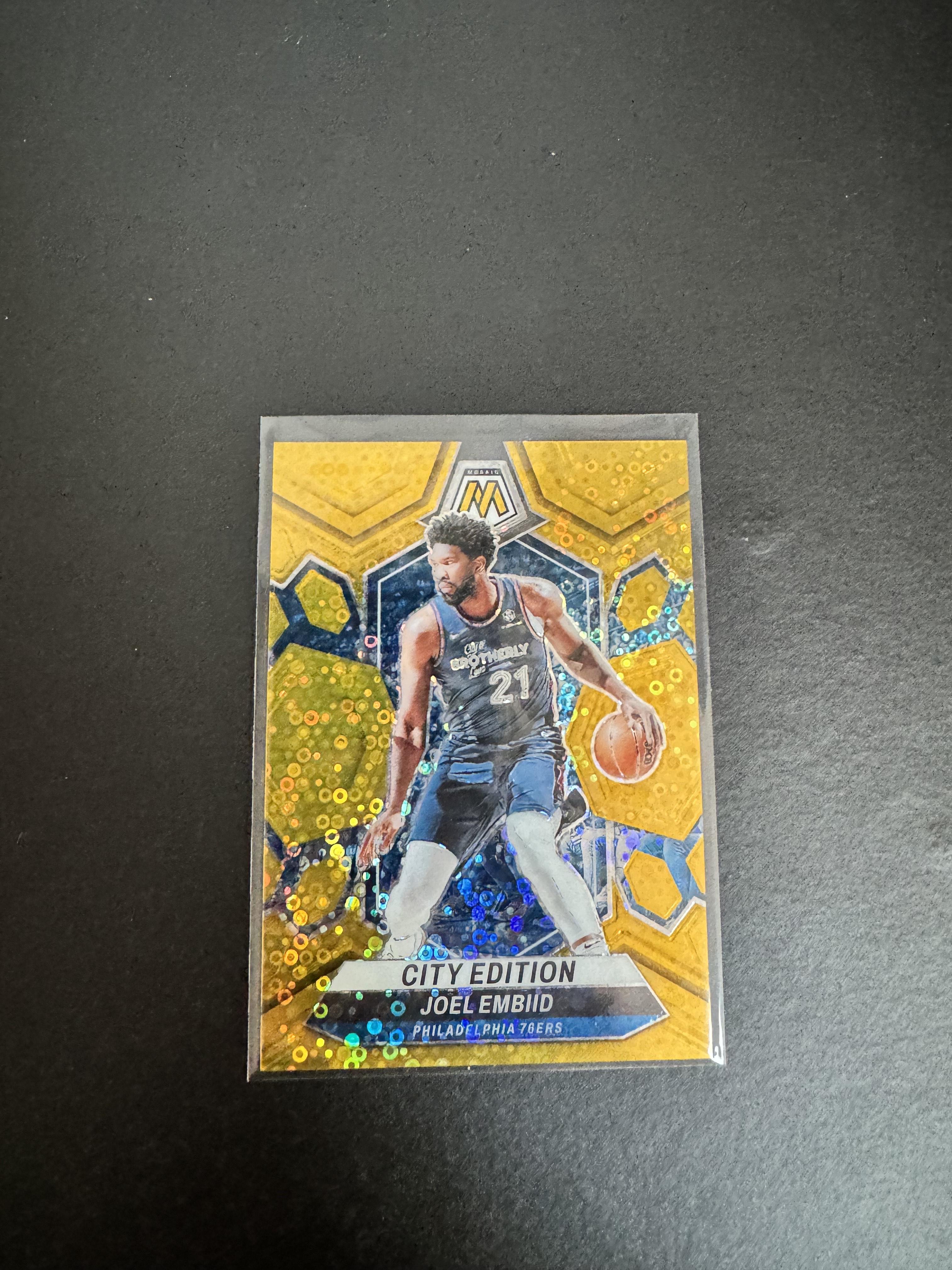 Mosaic 23/24 - Joël Embiid gold 9/10