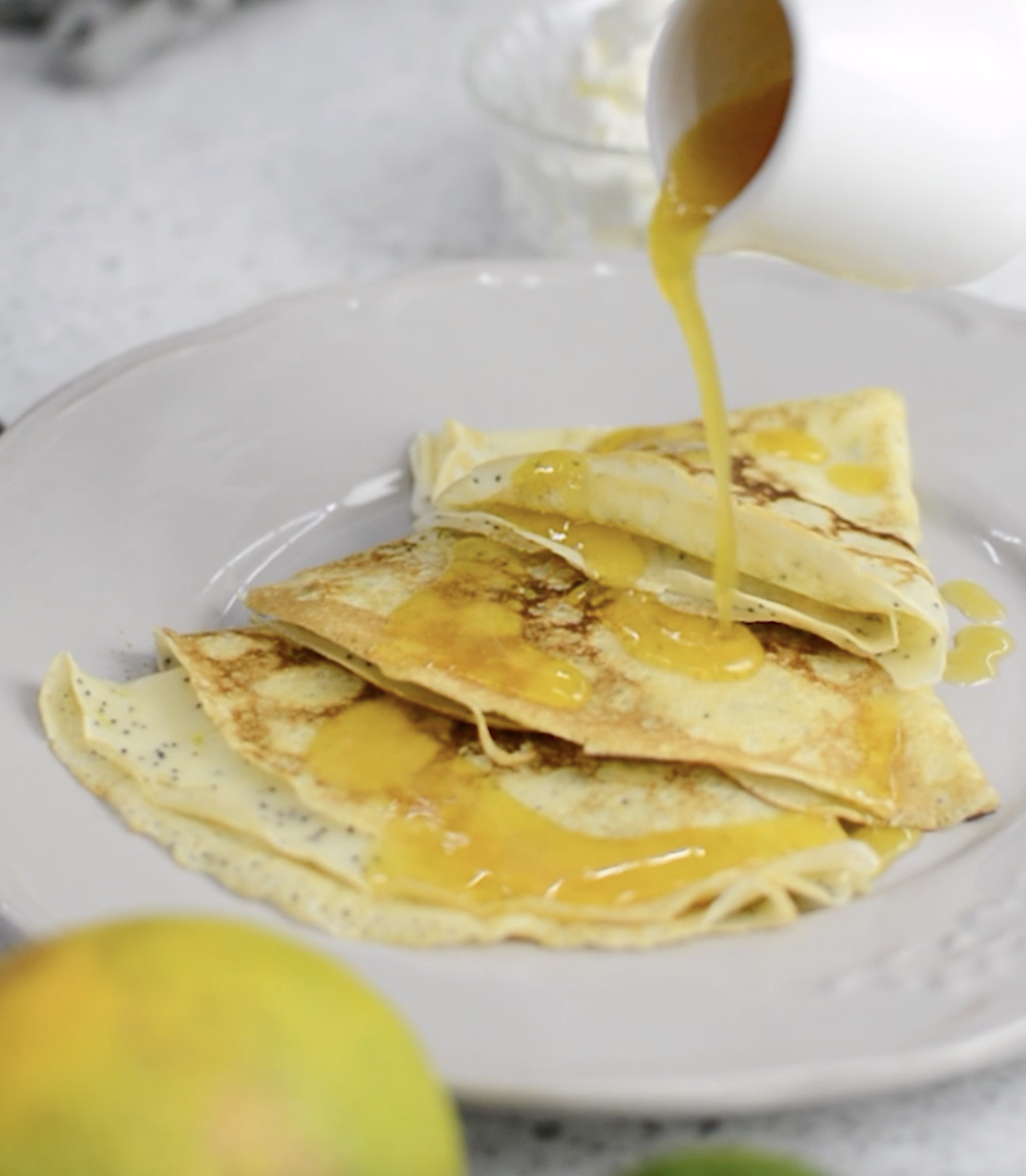 Crepes con Salsa de Naranja 