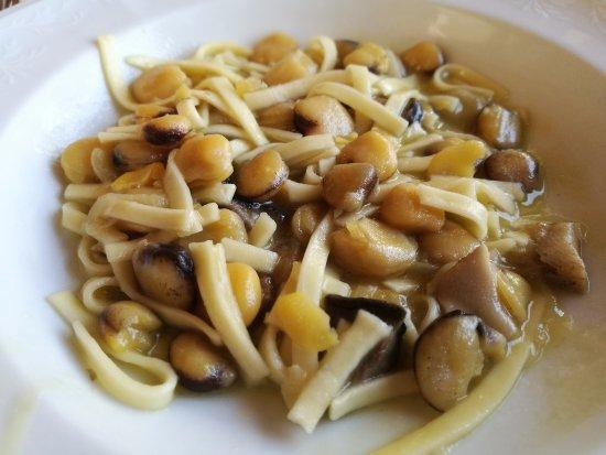 TAGLIOLINI CON LE CICERCHIE