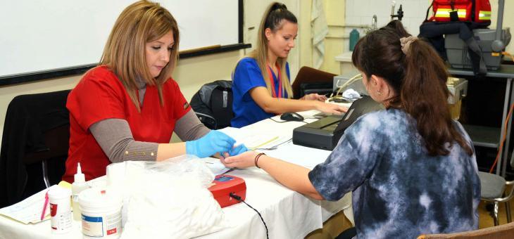 В Тракийски университет се проведе традиционна кампания за безвъзмездно кръводаряване