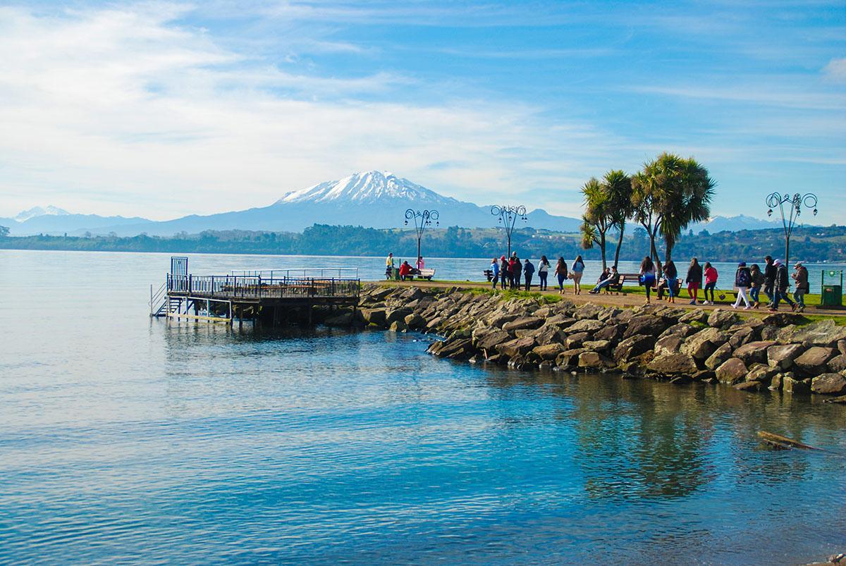 Avenida Costanera y Muelle Puerto Varas – Guía App Chiloé Turismo en Llanquihue, Llanquihue, Sur de Chile