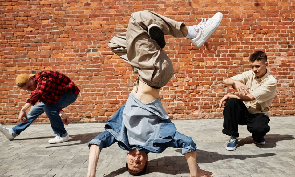 Del breakdance al aura: cambian los pasos, no las ganas de destacar