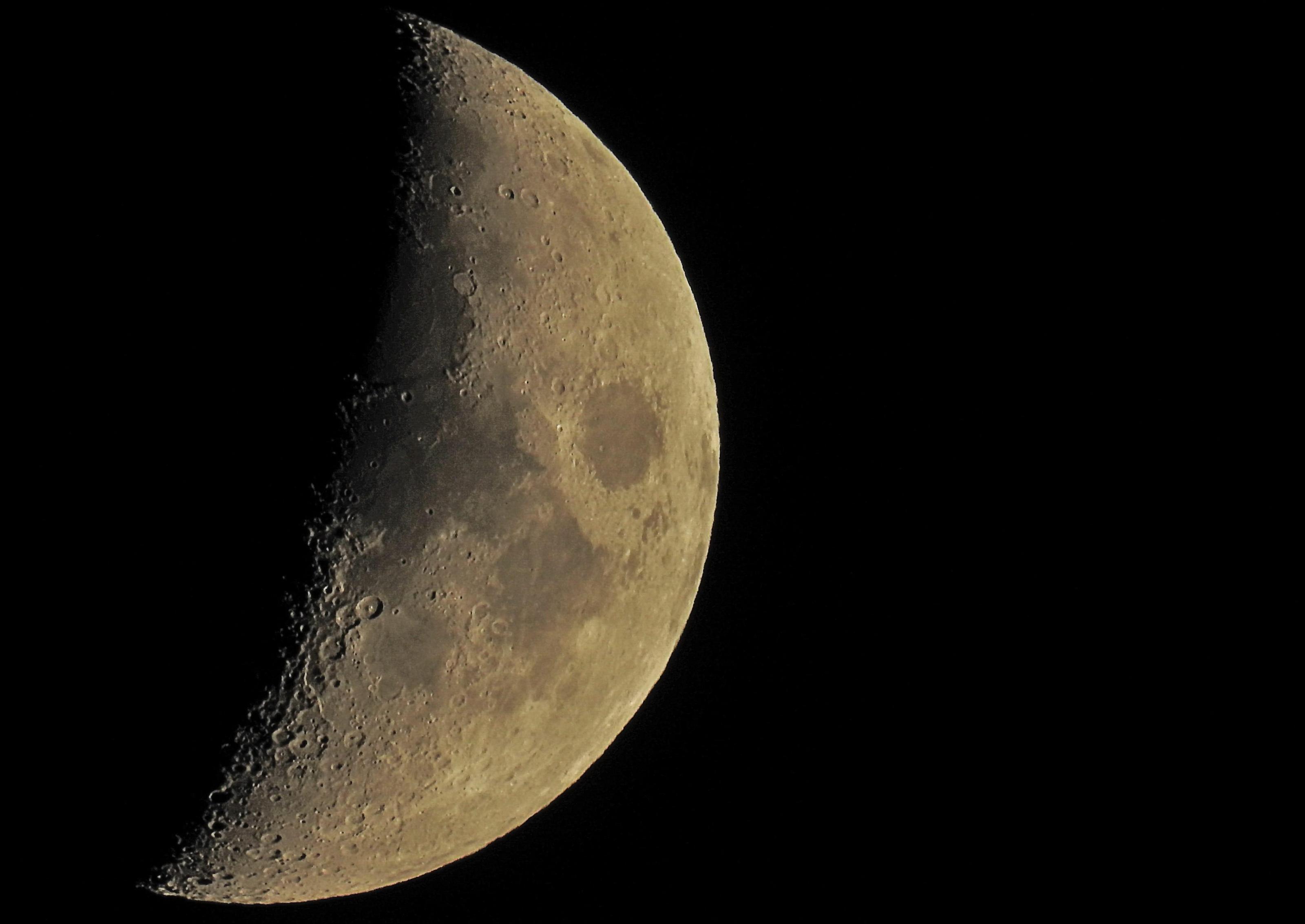 Prima che un astronauta rimetta piede sulla Luna, ci arriveranno più di venti robot