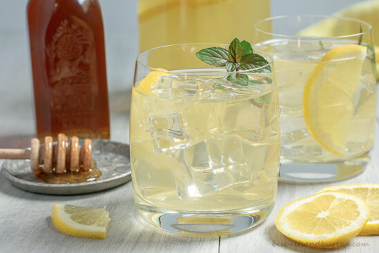 Honey Bee Lemonade