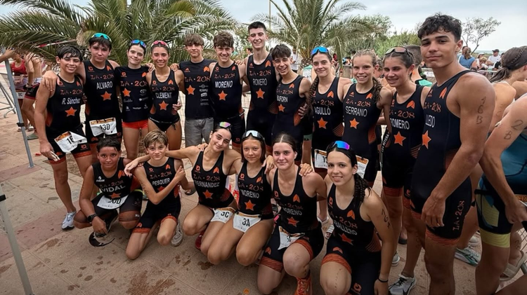 LA 208 Triatlón Club logra dos bronces en el I Campeonato Autonómico de Triatlón Escolar por Relevos Mixtos de Puerto de Sagunto