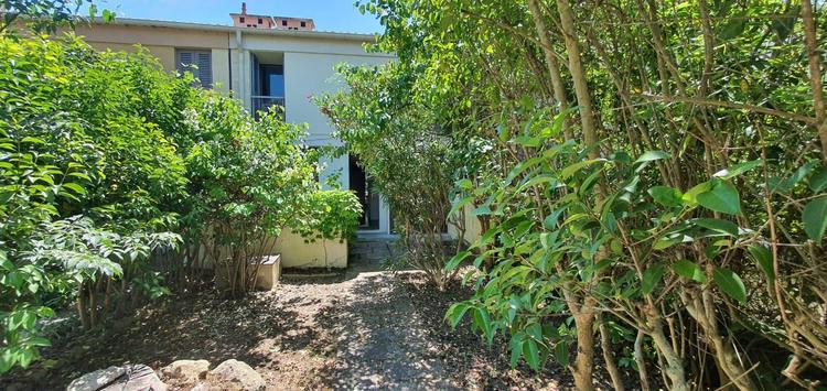 Location Villa Aix à pied 120m2 • 5 chambres