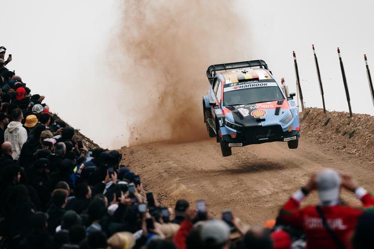Rally de Portugal: Thierry Neuville y Martijn Wydaeghe, de Hyundai Motorsport, logran una fantástica primera victoria de la temporada