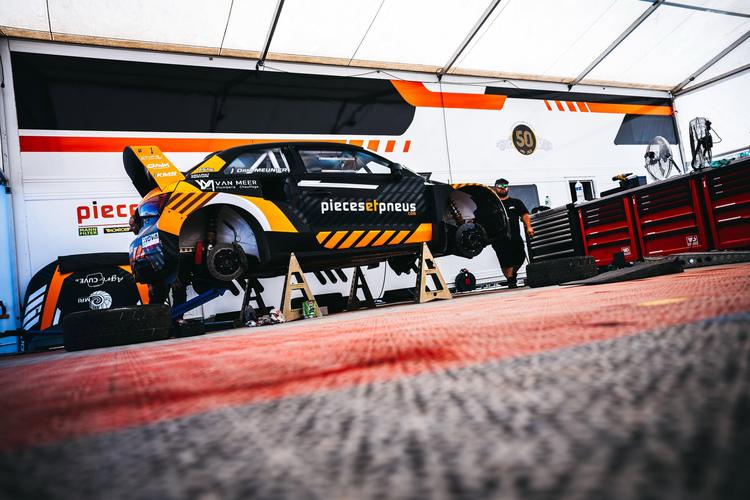Rallycross France : Meunier Compétition rayonne sur tous les fronts
