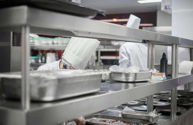 COMMIS CUISINE - EMPLOYÉ POLYVALENT (H/F) - KUMBA by Calle del Sabor