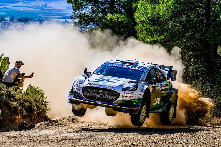 MCERLEAN IMPRESIONA CON UNA ACTUACIÓN EXCEPCIONAL EN EL RALLY DE GRECIA