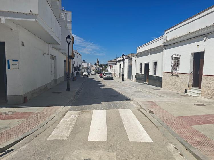 La calle San Francisco reabre al tráfico tras culminar su remodelación integral
