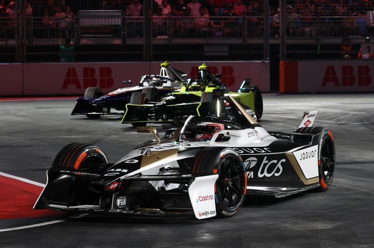 JAGUAR TCS RACING HACE HISTORIA: BICAMPEÓN DEL MUNDO DE EQUIPOS DE LA ABB FIA FÓRMULA E 2025/26