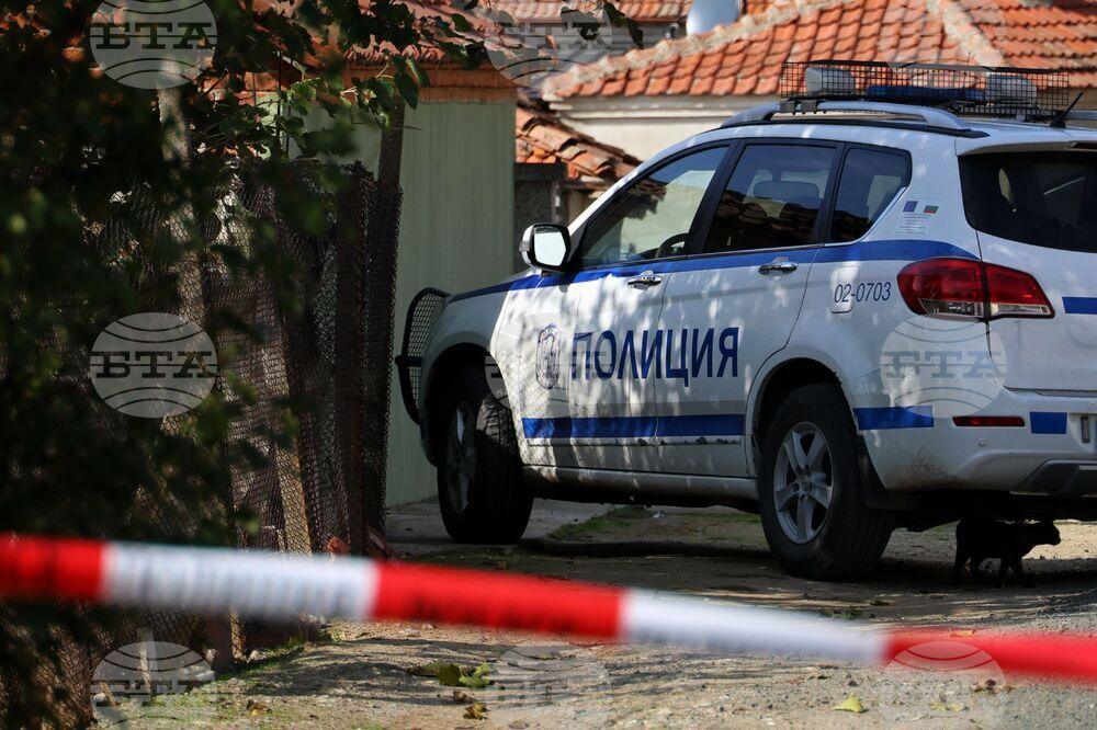 Човешки останки са открити в изоставен фургон в землището на Стара Загора