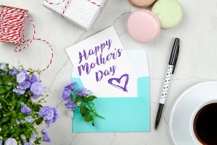 A Mother's Day Poem, by Sarah Lou Cawdron