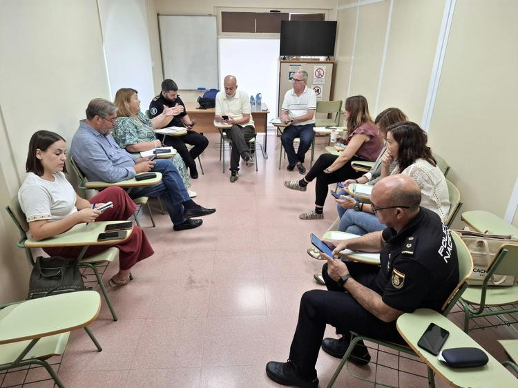 Dénia suspende las actividades municipales y las clases ante la previsión de riesgo meteorológico