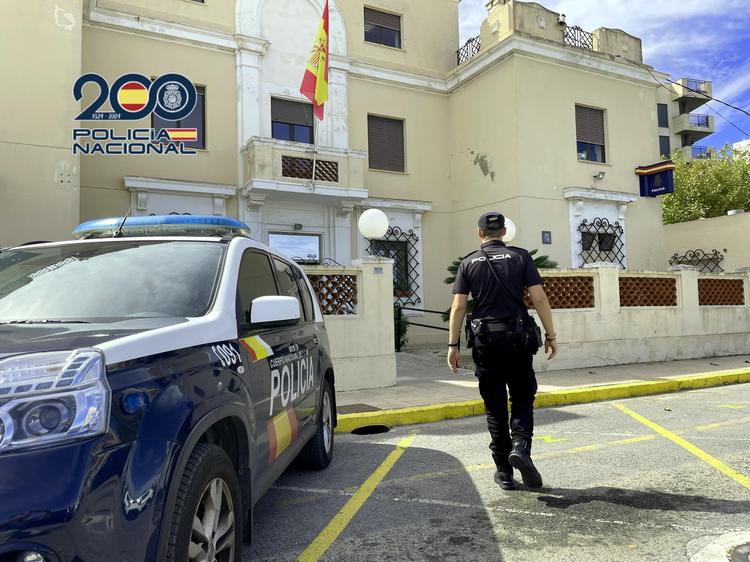 Dos detenidos por cometer robos con el método del «abrazo cariñoso»