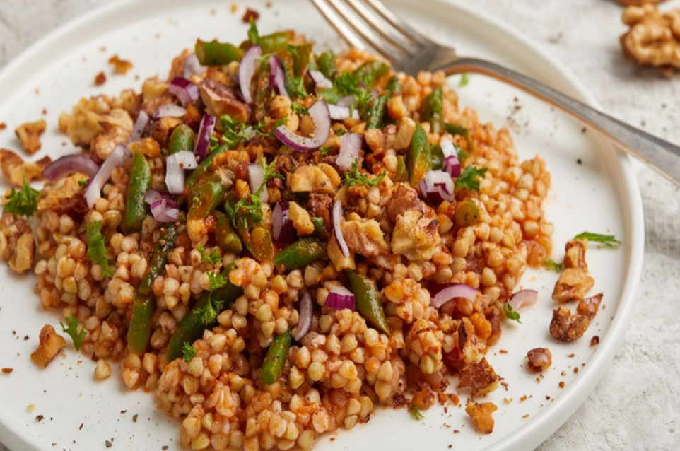 WÜRZIGER BUCHWEIZENSALAT