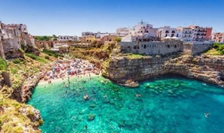 Polignano e Monopoli: perle bianche sull'adriatico