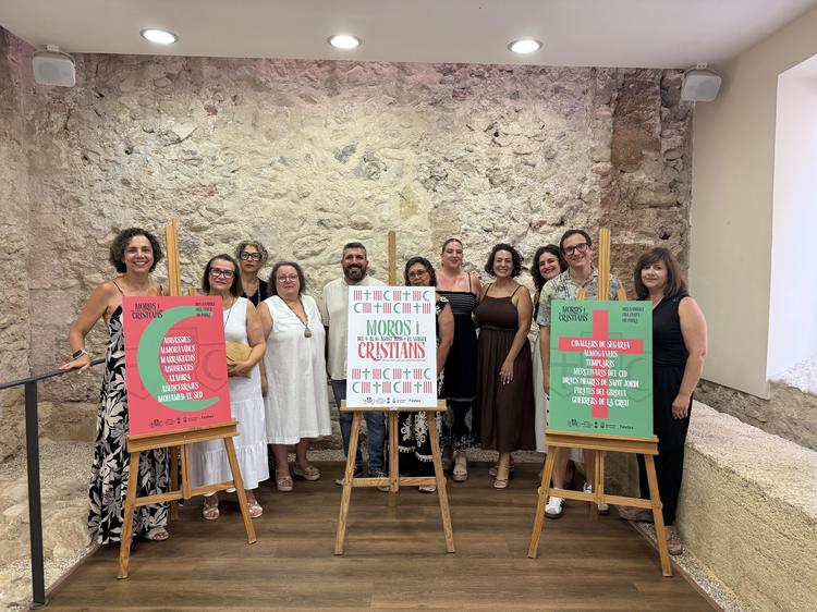 El Verger presenta el cartell oficial de les Festes de Moros i Cristians 2026, una imatge que simbolitza la convivència entre dos bàndols i una única festa