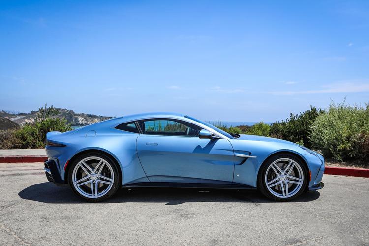 Q BY ASTON MARTIN AND ASTON MARTIN NEWPORT BEACH CELEBRATE THE MARQUE'S HISTORY WITH EXCLUSIVE HERITAGE EDITION COLLECTION