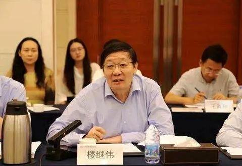 传下马的前中国财长论坛现身