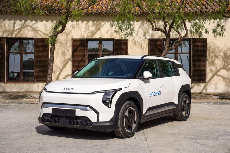 KIA VUELVE A SER ELEGIDA POR ENDESA PARA AVANZAR EN LA ELECTRIFICACIÓN DE SU FLOTA CORPORATIVA