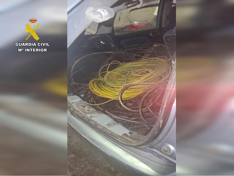 Arrestado por sustraer más de doce km de cable de alumbrado público en la Marina Alta
