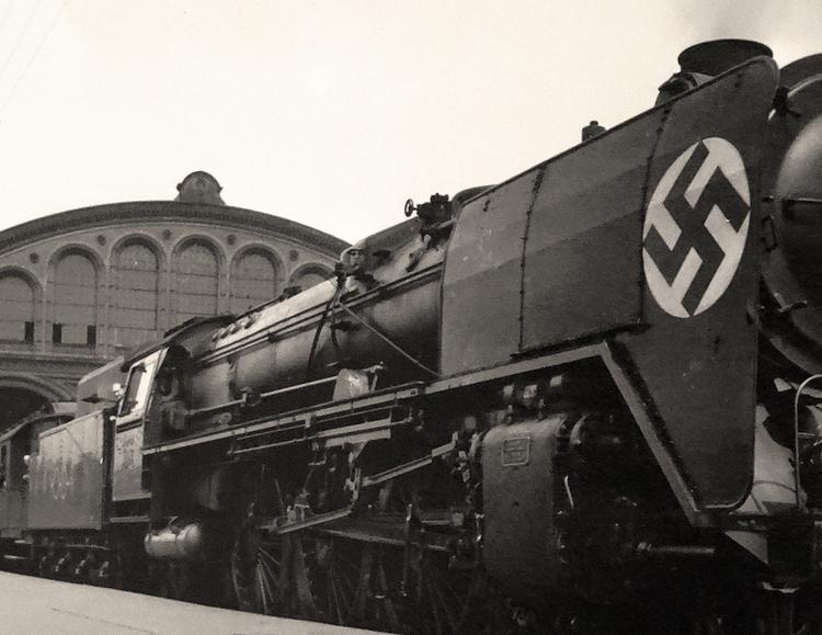 What happened to the Nazi gold train?