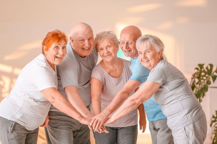 Suggerimenti per una vita sana e attiva nella terza età: Invecchiare con benessere e vitalità