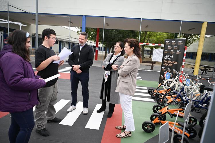 FUNDACIÓN RENAULT GROUP ESPAÑA IMPULSA LA MOVILIDAD ACCESIBLE CON EL PROYECTO TRANSITODOS EN DOWN MADRID