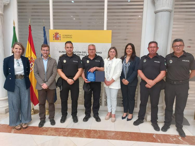 La Policía Local de Lebrija recibe un reconocimiento de la Subdelegación de Gobierno y de la Jefatura Provincial de Tráfico de Sevilla